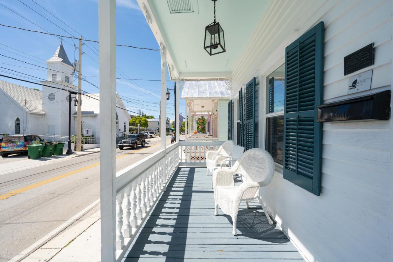 Crawl To Duval W/ Hot Tub Villa คีย์เวสต์ ภายนอก รูปภาพ