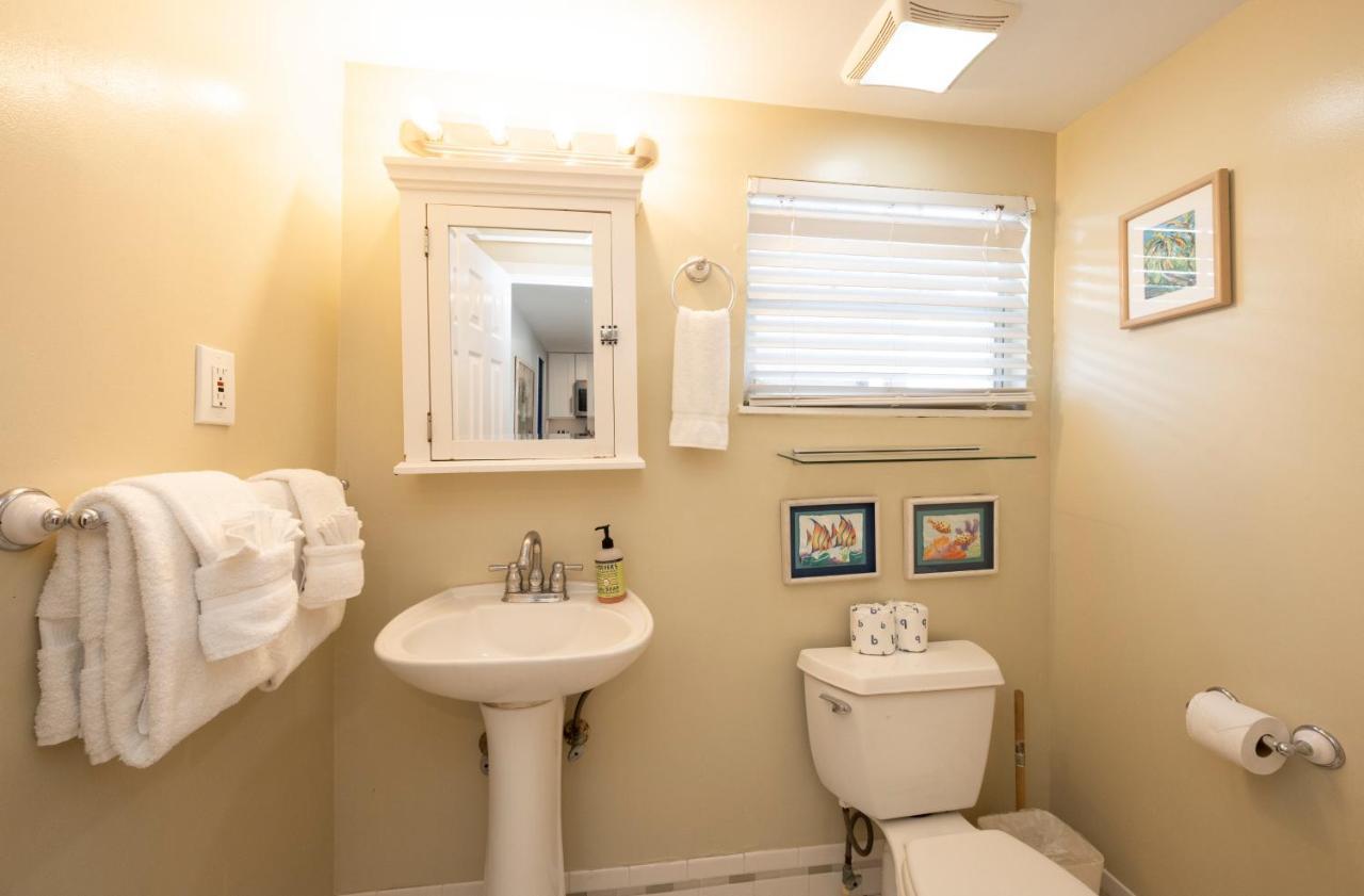 Crawl To Duval W/ Hot Tub Villa คีย์เวสต์ ภายนอก รูปภาพ