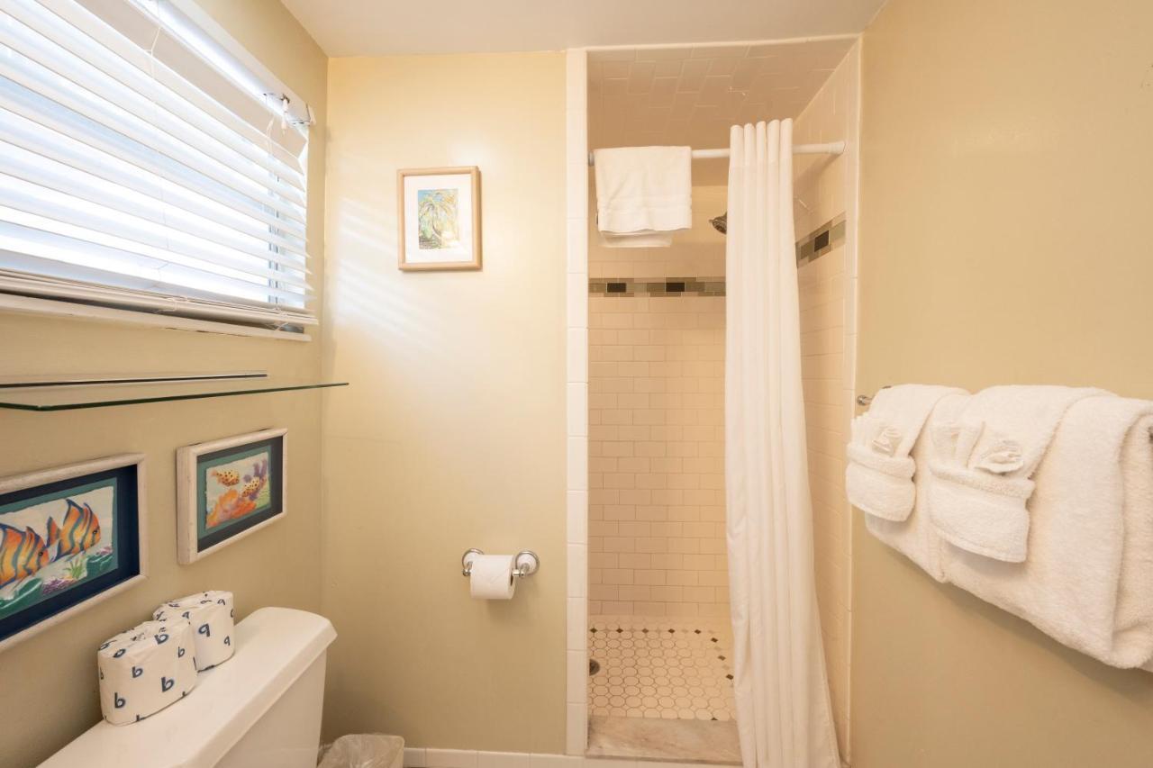 Crawl To Duval W/ Hot Tub Villa คีย์เวสต์ ภายนอก รูปภาพ